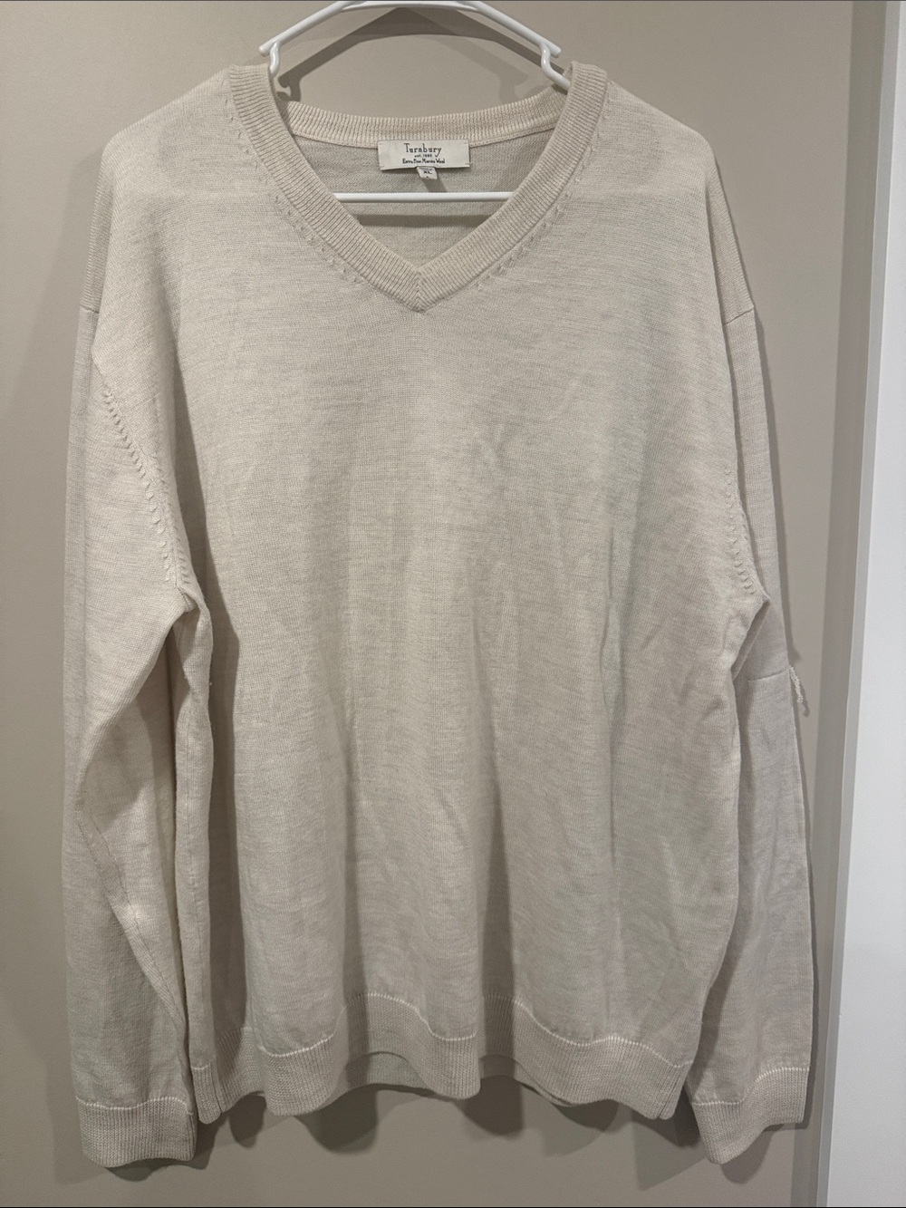 Turnbury V-Neck Sweater in Light Cream